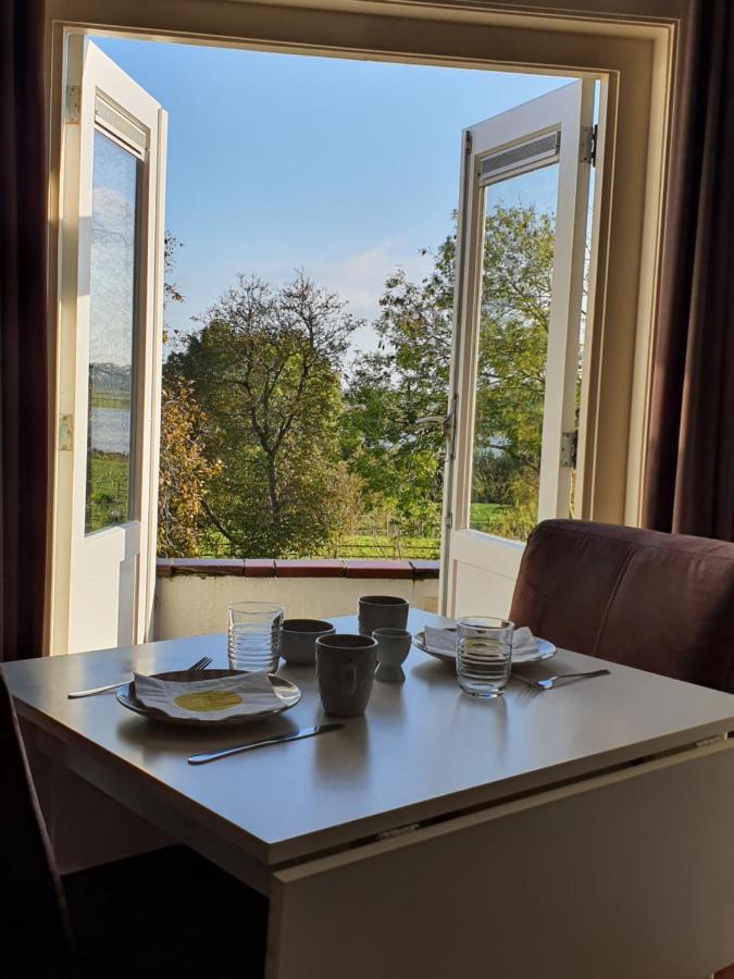 B&B Maaslandje Wijk en Aalburg Экстерьер фото